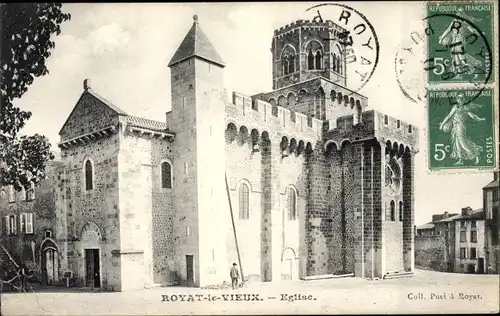 Ak Royat le Vieux Puy de Dôme, L'Eglise