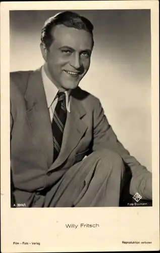 Ak Schauspieler Willy Fritsch, Portrait
