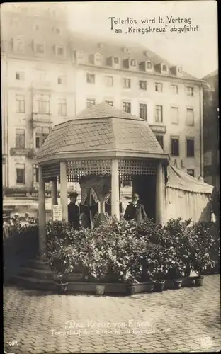 Ak Dresden Zentrum Altstadt, Das Kreuz von Eisen, Tempel auf dem Altmarkt, Nagelung