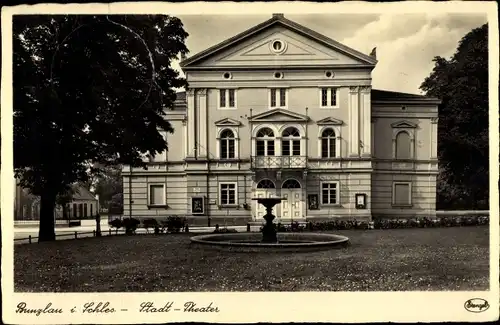 Ak Bolesławiec Bunzlau Schlesien, Stadttheater, Vorderansicht