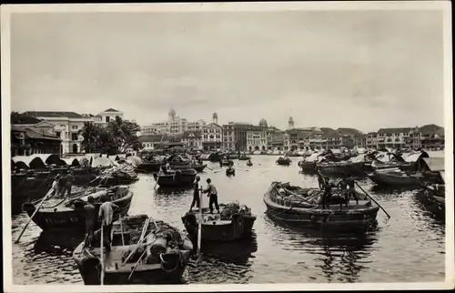 Ak Singapore Singapur, Blick auf den Ort, Ruderboote