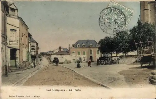 Ak Les Cerqueux Maulévrier Maine et Loire, La Place
