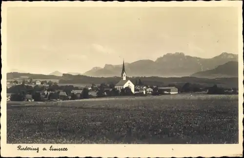 Ak Riedering in Oberbayern, Panorama, Kirche