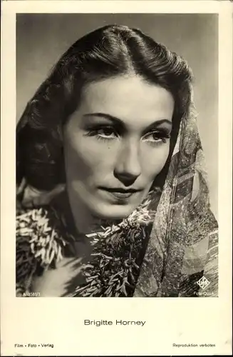 Ak Schauspielerin Brigitte Horney, Portrait, UFA