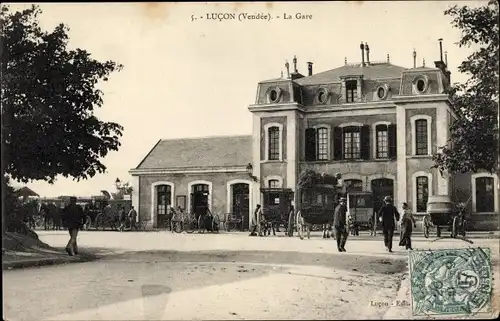 Ak Luçon Vendée, La Gare, Straßenseite, Côté rue