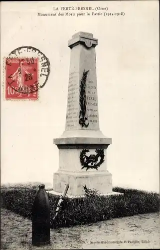 Ak Ferte Fresnel Orne, Monument des Morts pour la Patrie