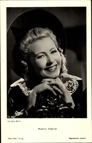 Ak Schauspielerin Karin Hardt, Portrait, Hut