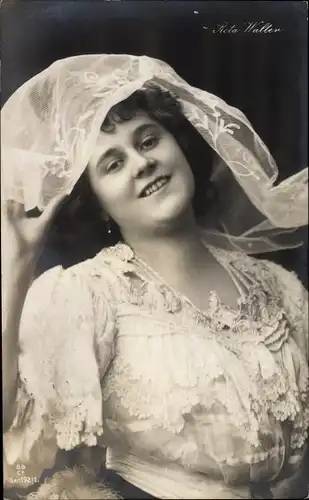 Ak Reta Walter, Deutsche Opernsängerin, Portrait