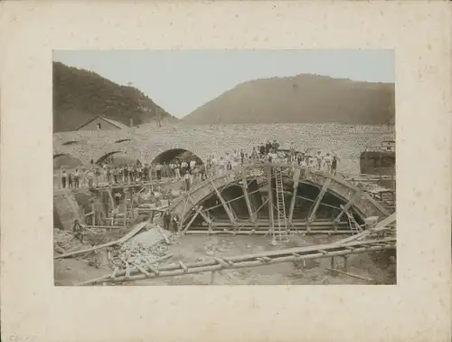 Foto Brückenbau, um 1870, Bauarbeiter, Baustelle