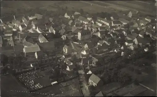 Foto Ak Andernach am Rhein, Totalansicht der Ortschaft, Fliegeraufnahme, Unterdorf