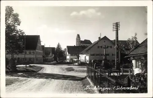 Foto Ak Denklingen in Schwaben Oberbayern, Teilansicht der Ortschaft, Kirche