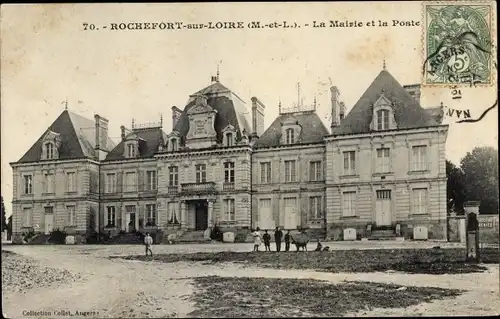 Ak Rochefort sur Loire Maine et Loire, La Mairie et la Poste