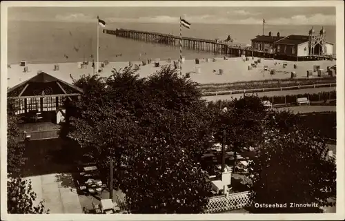 Ak Ostseebad Zinnowitz auf Usedom, Seebrücke, Strand