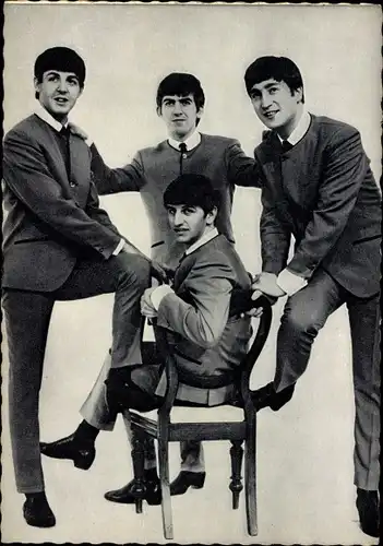 Ak Musikgruppe The Beatles, Portrait, John Lennon, Paul McCartney, Ringo Starr