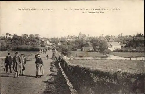 Ak La Graverie Calvados, La Ville et la Riviere La Vire