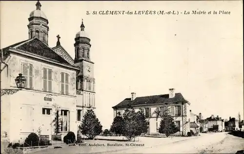 Ak Saint Clément des Levées Maine-et-Loire, La Mairie et la Place