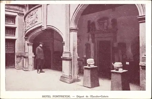 Ak Fontfreyde Saint Genès Champanelle Puy de Dôme, Hotel, Depart de l'Escalier Galerie