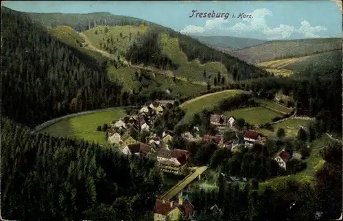 Ak Treseburg Thale im Harz, Totalansicht der Ortschaft, Berg