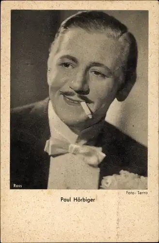 Ak Schauspieler Paul Hörbiger mit Zigarette, Fliege, Ross Verlag
