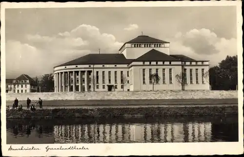 Ak Saarbrücken im Saarland, Grenzlandtheater