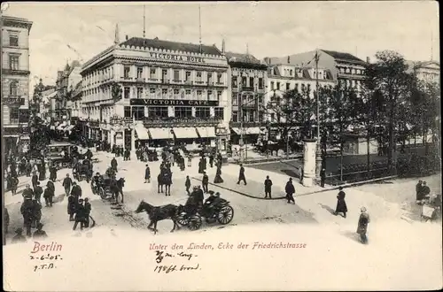 Ak Berlin Mitte, Unter den Linden, Ecke Friedrichstraße, Pferdekutsche