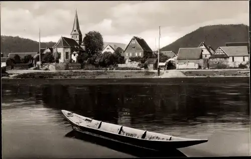 Ak Kleinheubach am Main Unterfranken, Teilansicht mit Kirche, Boot