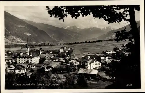 Ak Fügen im Zillertal Tirol, Panorama vom Ort