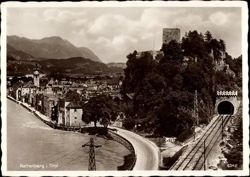 Ak Rattenberg in Tirol, Teilansicht, Tunnel