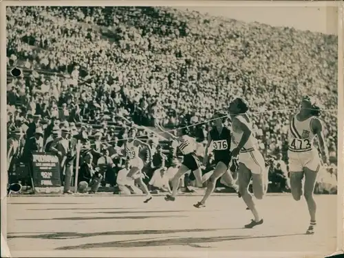 Foto Olympische Spiele Los Angeles 1932, 80m Hürdenlauf, Mildred Babe Didrikson