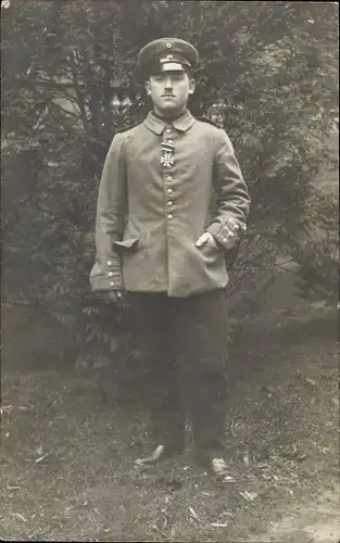 Foto Ak Deutscher Soldat in Uniform mit Eisernem Kreuz, Portrait