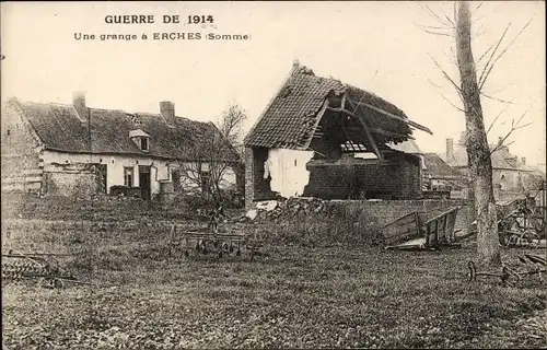 Ak Erches Somme, Une grange, Guerre de 1914