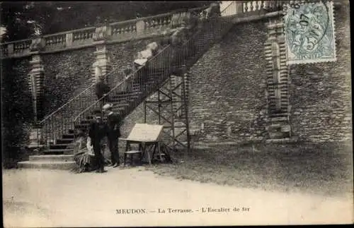 Ak Meudon Hauts de Seine, La Terrasse, L'Escalier de fer