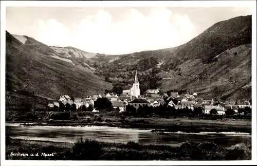 Ak Senheim an der Mosel, Gesamtansicht mit Kirchturm