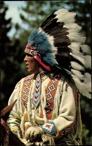 Ak North American Indian, Indianer, Federschmuck