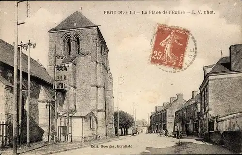 Ak Broc Maine et Loire, Place de l'Eglise