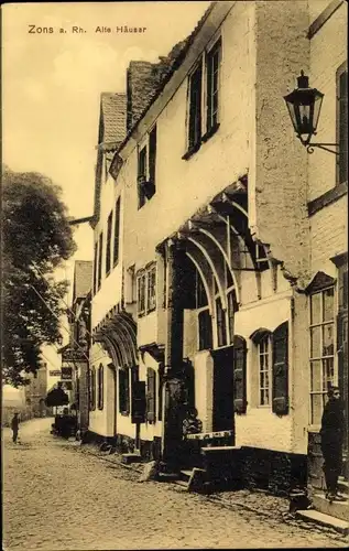 Ak Zons Dormagen Niederrhein, Straßenpartie, Alte Häuser