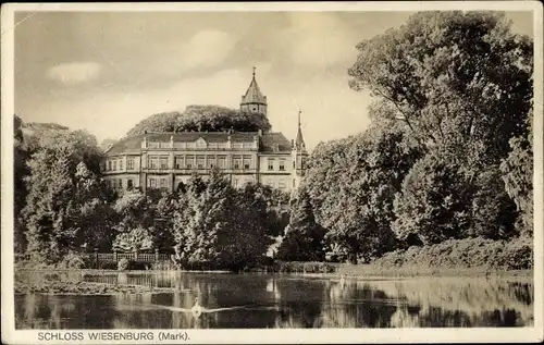 Ak Wiesenburg in der Mark, Schloss, Teich