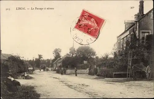 Ak Lison Calvados, Le Passage a niveau