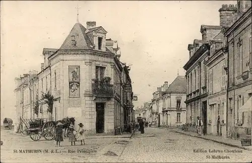 Ak Saint Mathurin Maine et Loire, Rue Principale