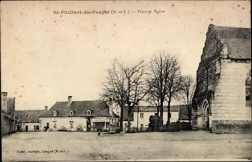 Ak Saint Philbert du Peuple Maine et Loire, La Place et Eglise