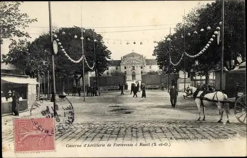 Ak Rueil Hauts-de-Seine, Caserne d'Artillerie de Forteresse a Rueil, Kutsche