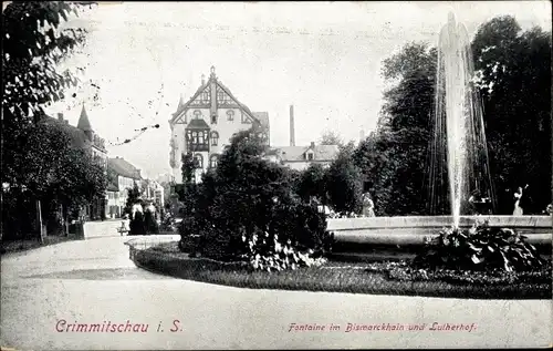 Ak Crimmitschau in Sachsen, Fontaine im Bismarckhain und Lutherhof