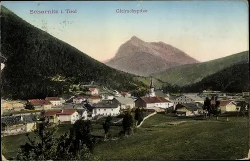 Ak Scharnitz in Tirol, Blick auf den Ort, Gleirschspitze