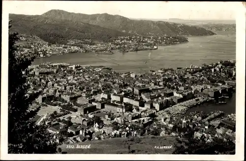 Ak Bergen Norwegen, Panorama vom Ort