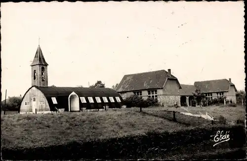 Ak Lison Calvados, La Chapelle et la Groupe Scolaire