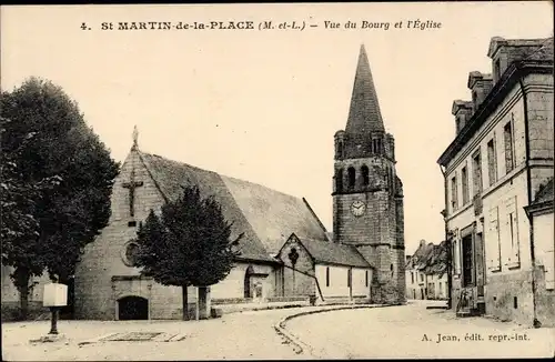 Ak Saint Martin de la Place Maine et Loire, Vue du Bourg et l'Eglise