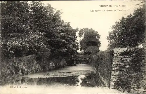 Ak Thouaré Loire Atlantique, Les douves du chateau