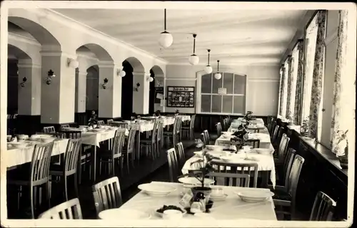 Ak Antonsthal Breitenbrunn im Erzgebirge, Blick in den Speisesaal vom Nachtsanatorium