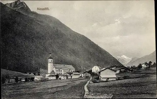 Ak Neustift im Stubaital in Tirol, Blick auf den Ort