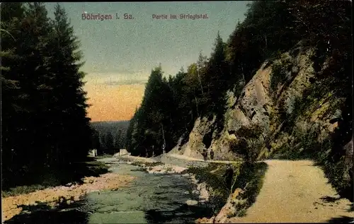 Ak Böhrigen Striegistal in Sachsen, Flusspartie mit Straßenpartie